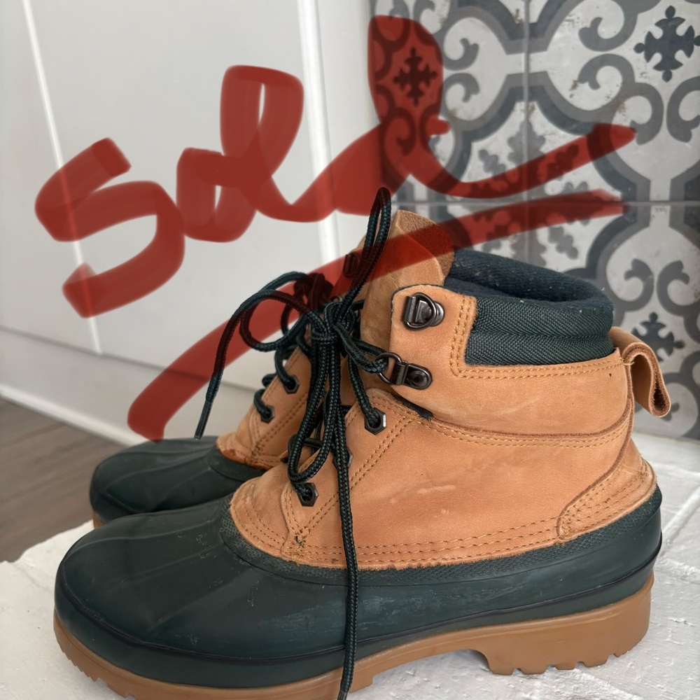 Lands End Size 9 Thinsulate Green Rubber & Tan Leather Lace-Up Boots